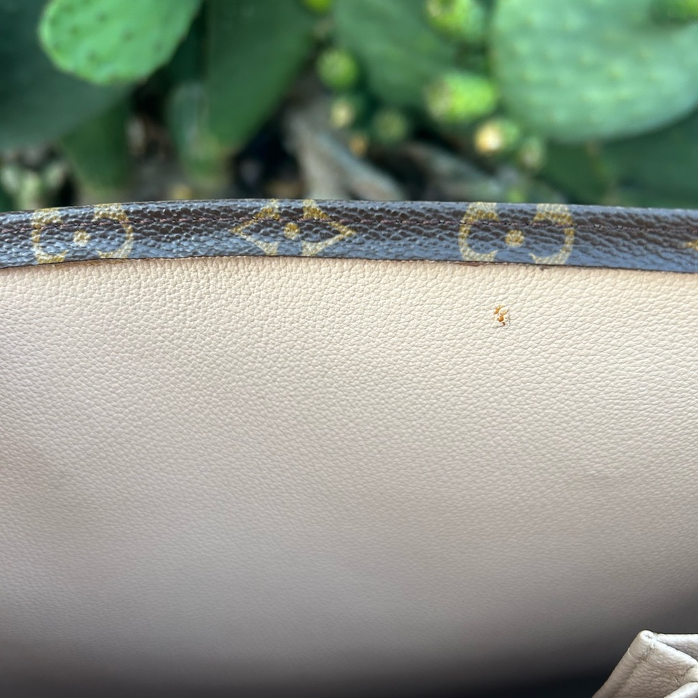 Louis Vuitton Vintage Monogram Canvas Sac Plat Bag - Picture 3 of 11